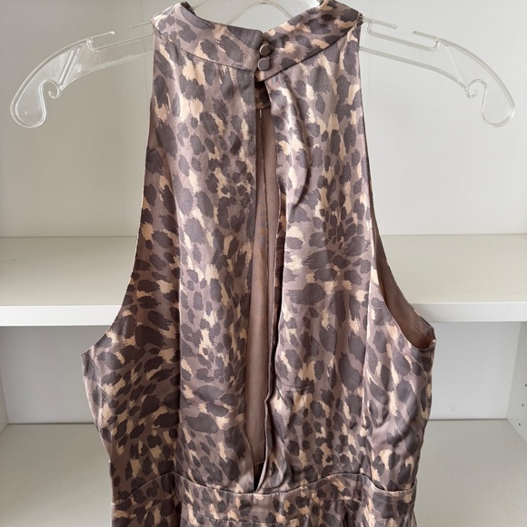 GOOD AMERICAN The Resort Halter Dress in Honey Leopard - Picture 9 of 11